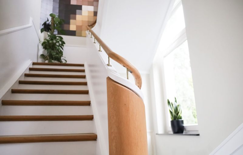 Anstrich und Lackierarbeiten im Treppenhaus